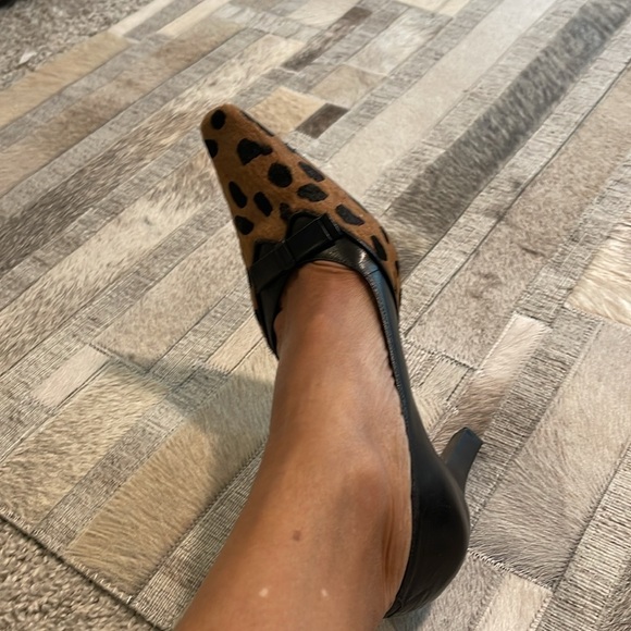 Animal Print & Black Leather Pumps - Picture 4 of 6